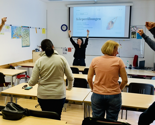 Jubel im Klassenzimmer